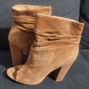 Kristin Cavallari tan open toe boots size 10 with 4 1/2" heel